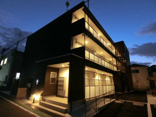 リブリ・芦原通の外観