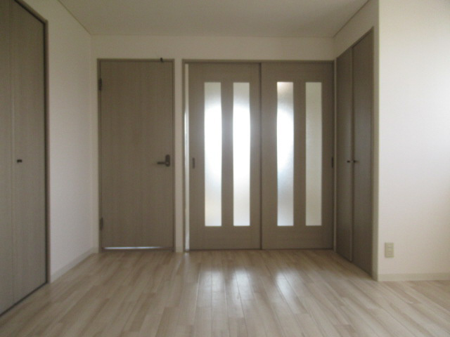 ハッピースリーヒルズの居間・リビング