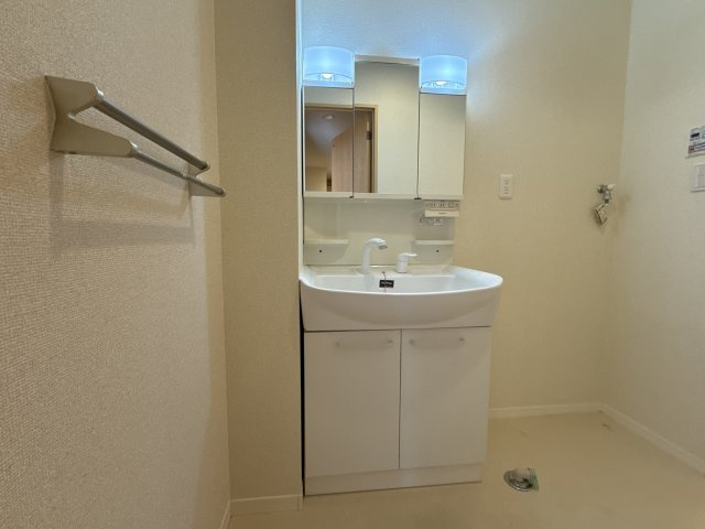 ヴィラーム　アウリンコの洗面所