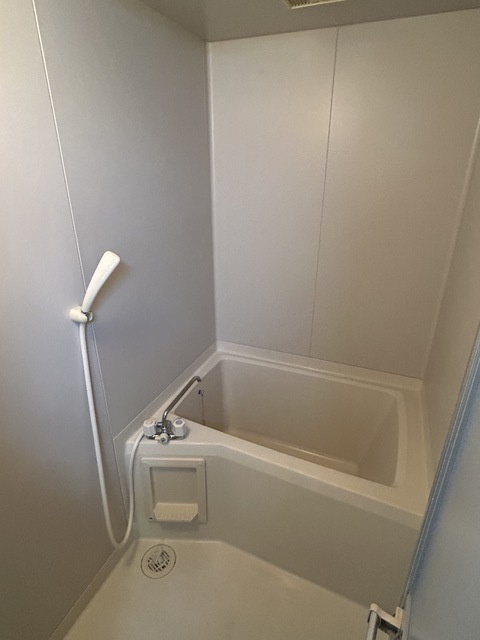 グリーンリーフ旭ヶ丘の浴室