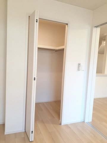 レディーバード　Ⅱの収納|小物を収納するのに便利です