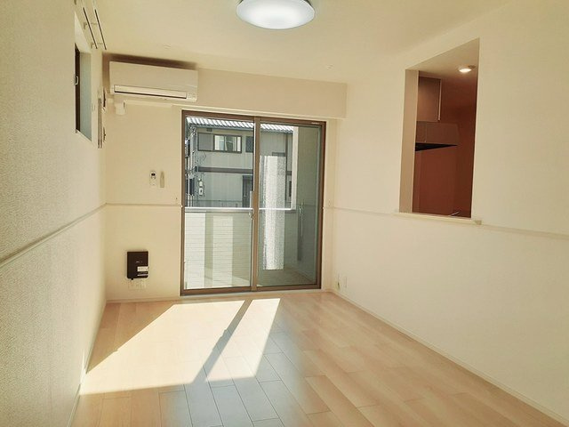 ベル　フルールの居間・リビング|こちらのリビングで趣味の時間をお楽しみください