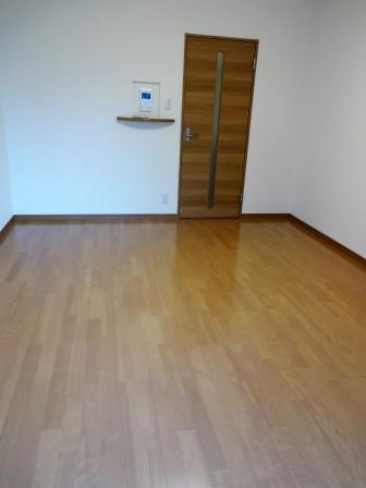 LUMEED飯田橋の居間・リビング