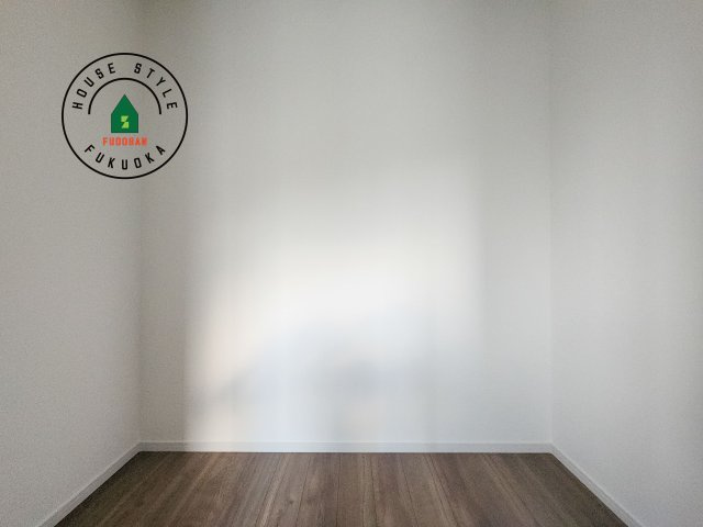 福岡市東区香椎第3-2棟（2号棟）　の内観：施工例|洋服や大きな荷物が多い方や人数の多いご家族などは、一般的なクローゼットよりもウォークインクローゼットのほうが使い勝手が良いです。