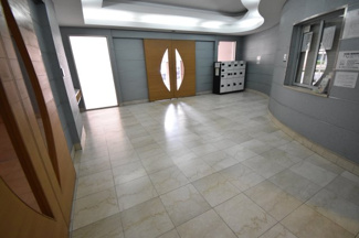 【エントランス】 | ジェネラス中央町