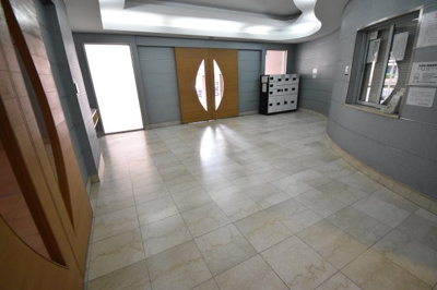 【エントランス】 | ジェネラス中央町