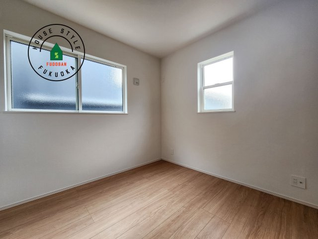 福津市福間南3丁目第1-7棟（4号棟）　の洋室|明るい洋室です