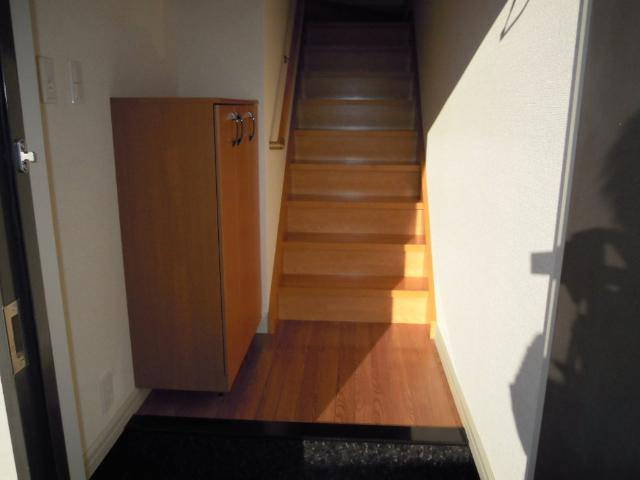 ハイツ憩の玄関|玄関（イメージ）