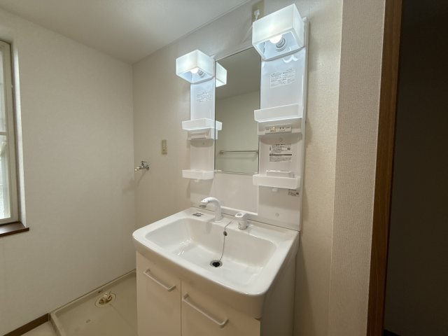 アンソレイエ　Ｉ・Ｋの洗面所