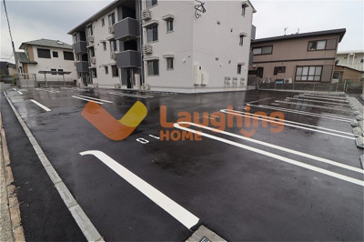 【駐車場】 | フリーデン国分 | 駐車場に車を止められます