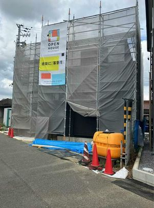 久保一色新築貸家の外観