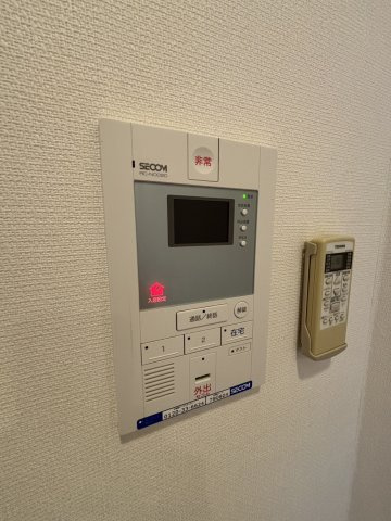 【セキュリティ】 | リブリ・シャルマン | ※同物件・反転タイプの写真です。