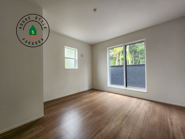 福津市福間南3丁目第1-7棟（6号棟）　の寝室|主寝室には収納力に優れたクローゼットがありますので、お部屋もすっきり片付きます。