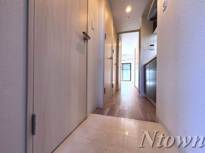 【玄関】 | S-RESIDENCE名駅南 | シンプルで使いやすい玄関です