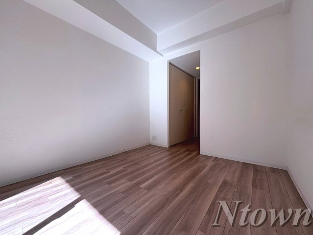 【居間・リビング】 | S-RESIDENCE名駅南 | こちらの居間で趣味の時間をお楽しみください