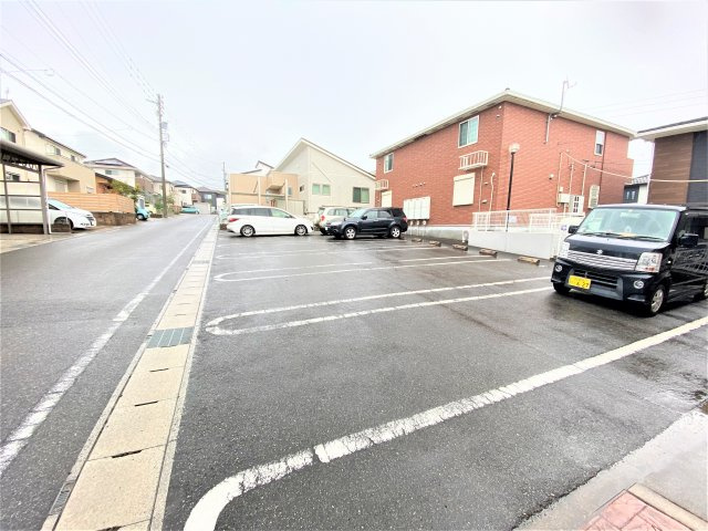 エアリーヒルⅢの駐車場