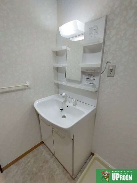 南山パストラルコートの洗面所