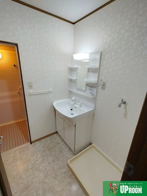 南山パストラルコートの洗面所