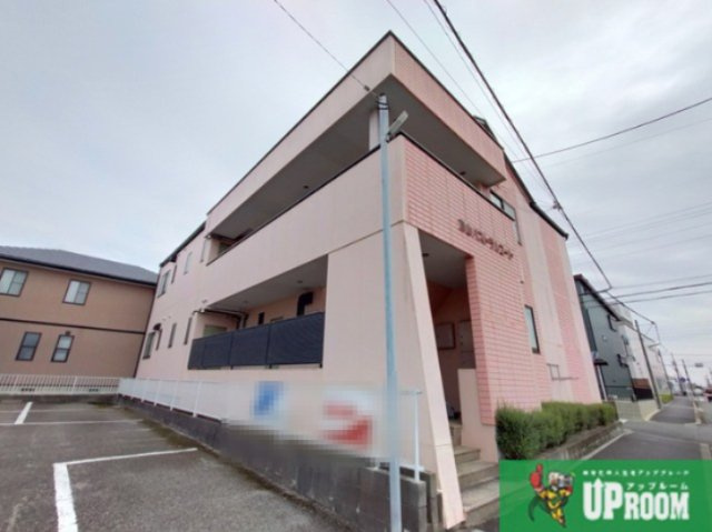 南山パストラルコートの外観