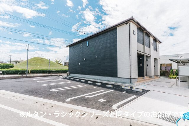 キャトル　サン　オンズの駐車場|未完成の為イメージ写真です。