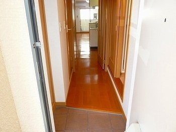 【玄関】 | セイント・テツ | 玄関です