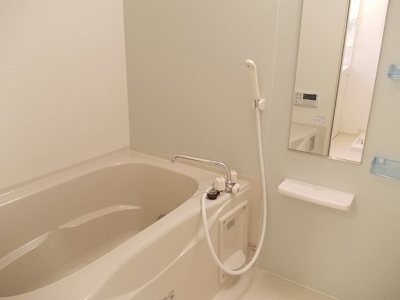 【浴室】 | ココアガーデン | コンパクトで使いやすいお風呂です