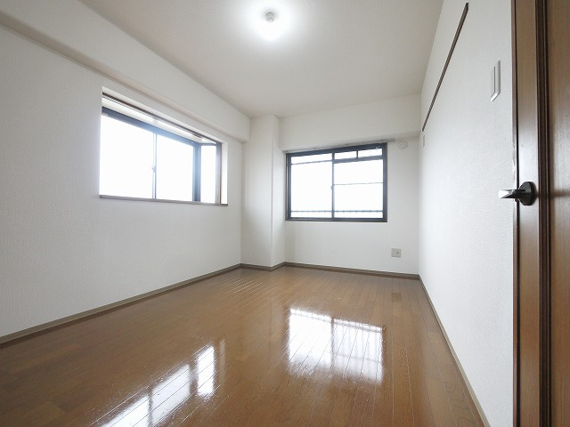 ル・ソレイユ（田井庄町）の洋室|個人の部屋や寝室として使える洋室です