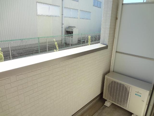 ポップ・メゾンのその他|ベランダ