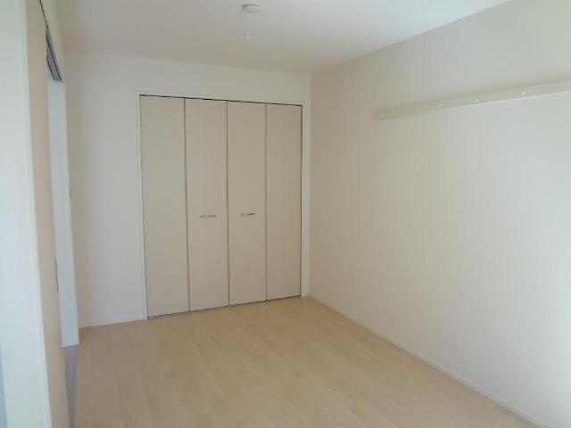 ポップ・メゾンの内装|洋室