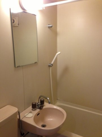 レオパレス大宮第２の浴室|3点ユニット