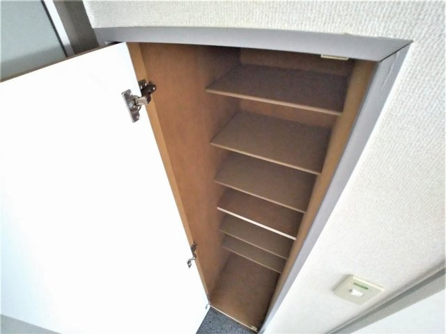 レオパレスシリウス戸田のその他|シューズボックス