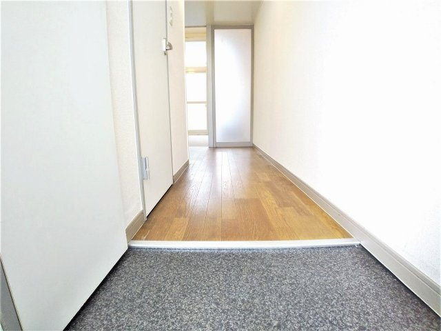 レオパレスシリウス戸田の玄関|きれいな玄関です