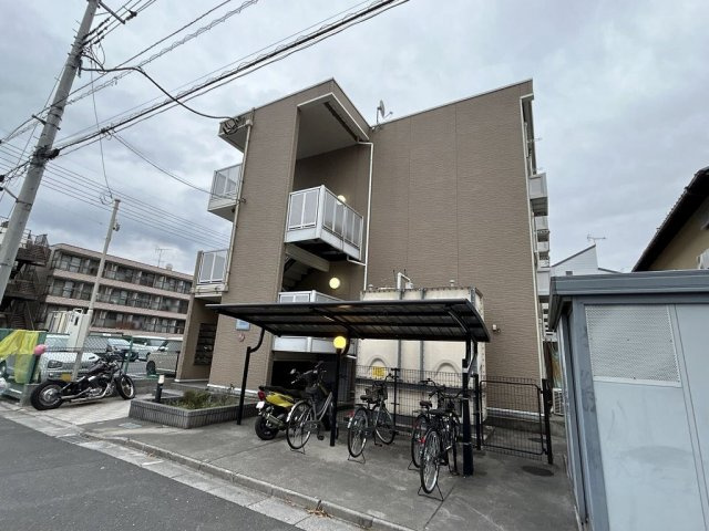 レオパレスカリンの外観|外はこのようになっています