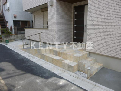 【エントランス】 | グレースナジマ | 建物の内部です