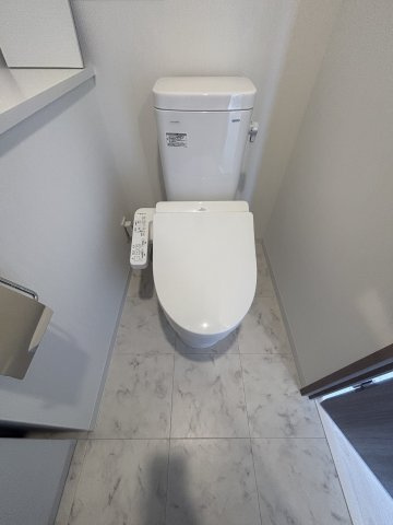 エヌステージジェイアール新白岡駅前のトイレ|ゆったりとした空間のトイレです