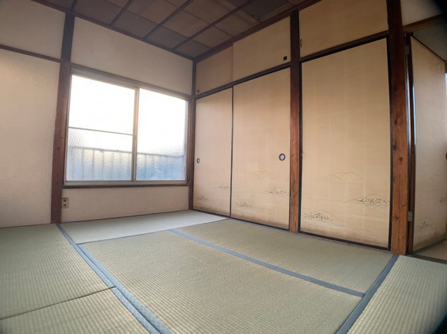 北葛飾郡杉戸町清地5丁目戸建の内装|内装は落ち着いています