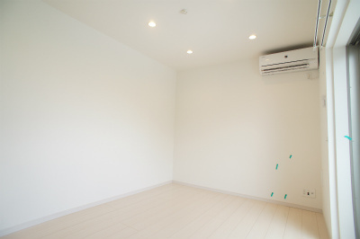 リブリ・ラヴィ・ルミエールのその他