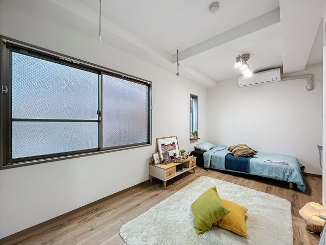 ハイツ若草の洋室|※家具・小物はイメージです