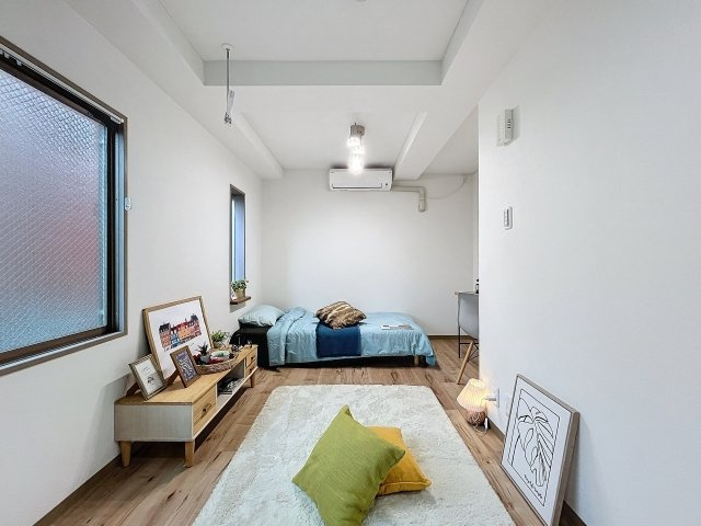 ハイツ若草の洋室|※家具・小物はイメージです