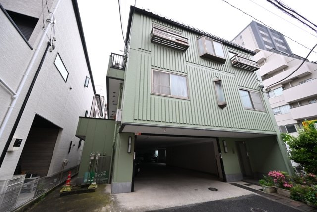 ハイツ若草の外観|外観は落ち着いています