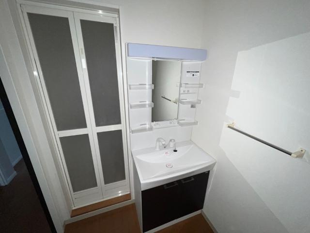 アリウスの洗面所|洗髪洗面化粧台