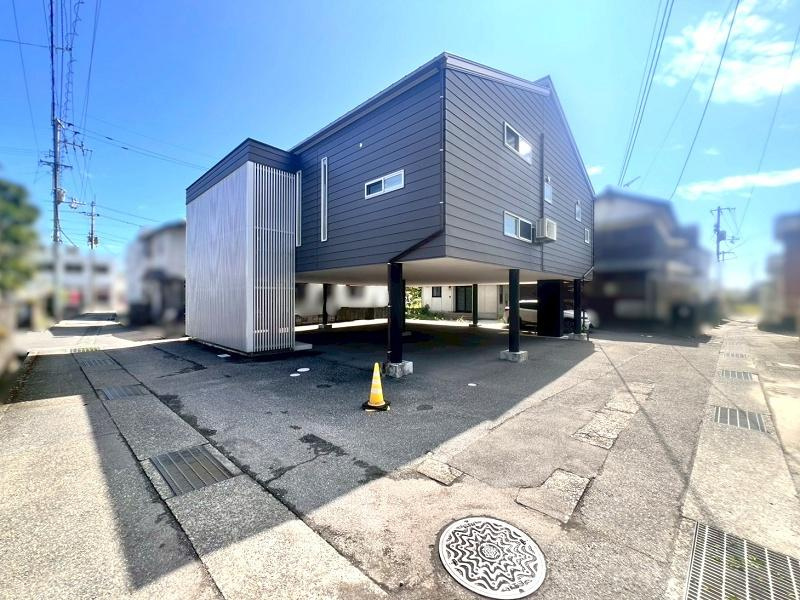 長浜　中古戸建　（高床式平屋建て+はなれ）の外観