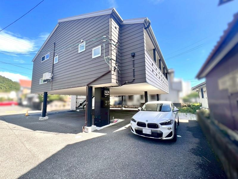 長浜　中古戸建　（高床式平屋建て+はなれ）の前面道路含む現地写真