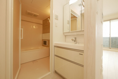 【洗面所】 | プレジオ帝塚山 | 忙しい朝には欠かせない洗面所です
