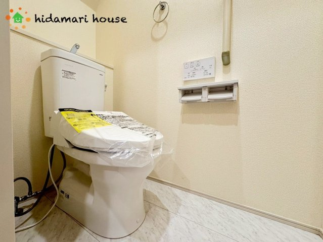 上尾市原市北1丁目　新築戸建　ブルーミング01のトイレ