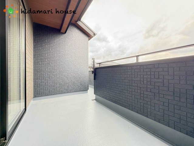 上尾市原市北1丁目　新築戸建　ブルーミング01のバルコニー