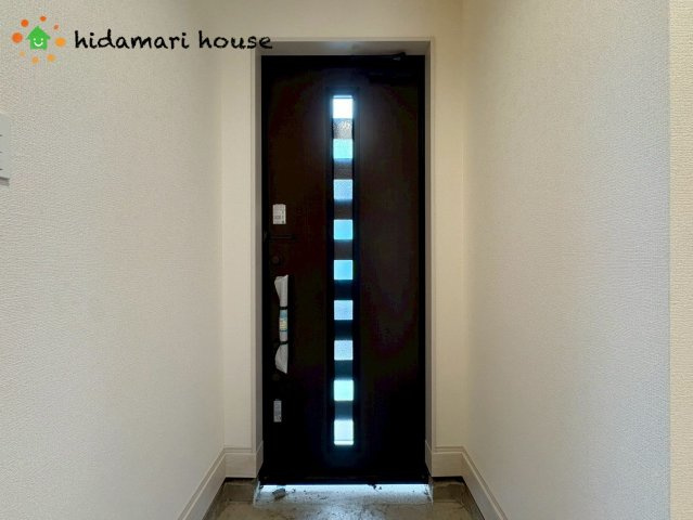 上尾市原市北1丁目　新築戸建　ブルーミング01の玄関