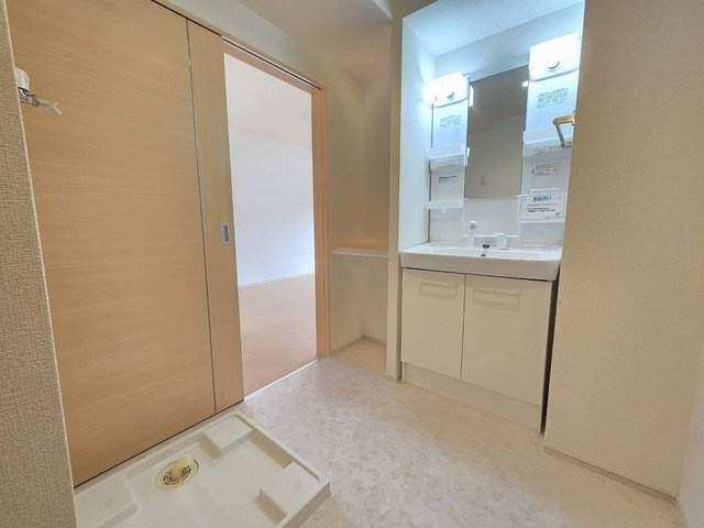 【洗面所】 | ユニゾン奥田 | 忙しい朝には欠かせない洗面所です