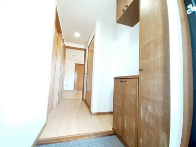 【玄関】 | ハイツピュアティ | 収納もある玄関です