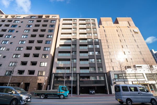プレミスト京都烏丸通の外観